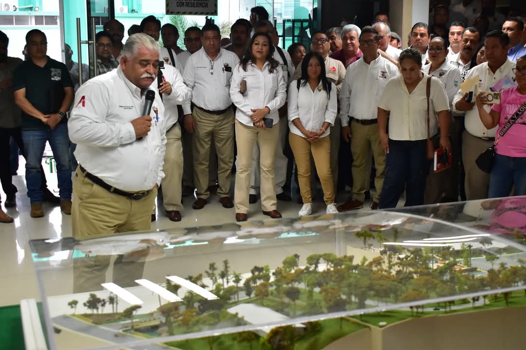Centro de Convenciones de Petroleros, un “elefante blanco” más?