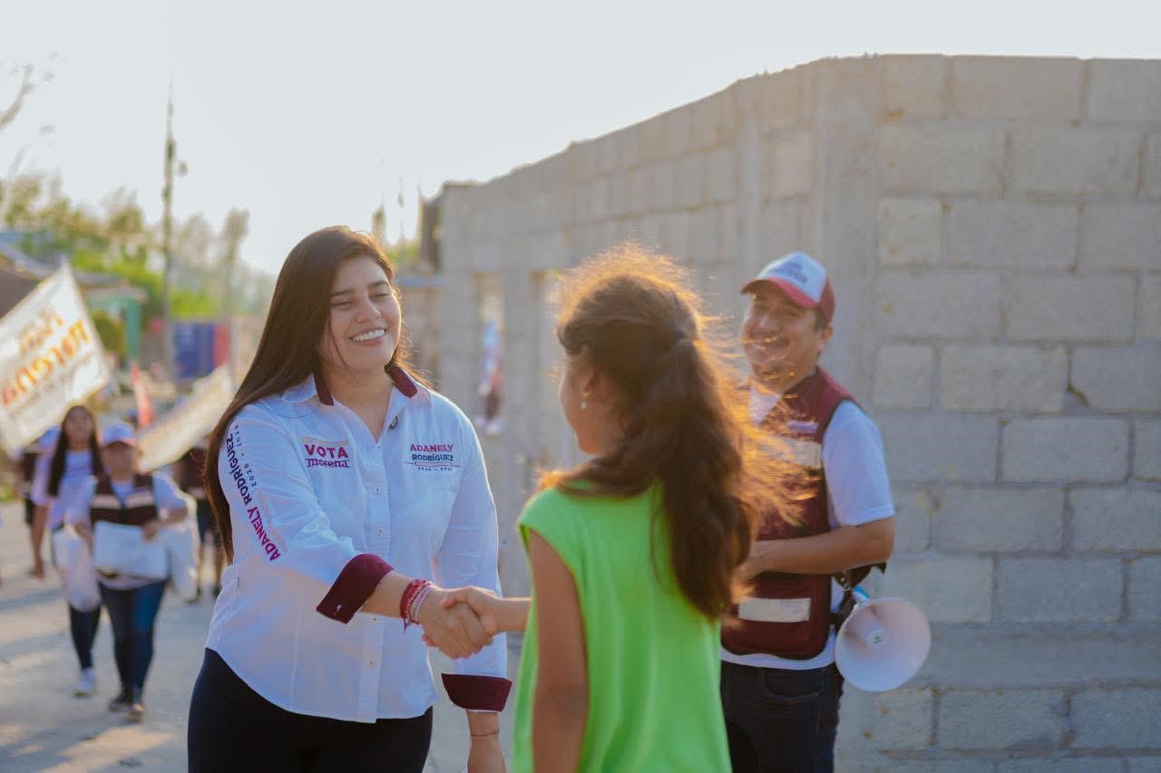 Adanely Rodríguez sigue caminando por Poza Rica