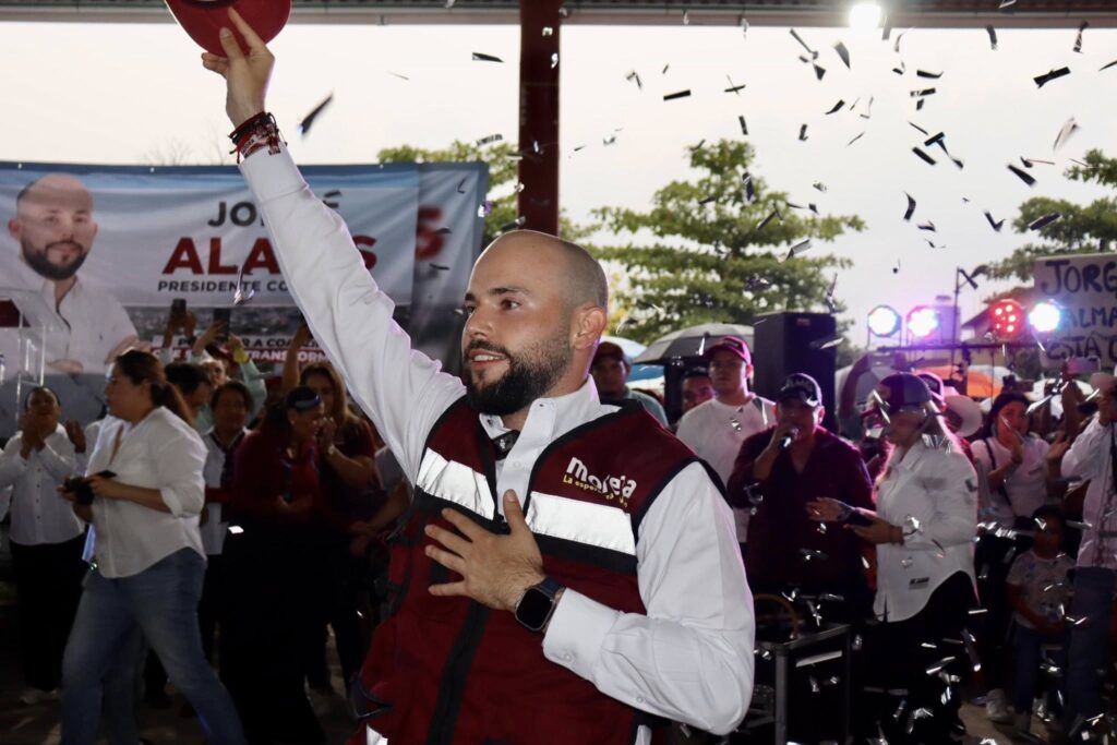 2 a 1 Gana Alanís a Lorena en Coatzintla